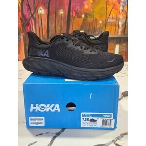 Hoka One W Arahi 7 Triple Black Size 7.5B Women's Running Shoes 1147851 BBLC